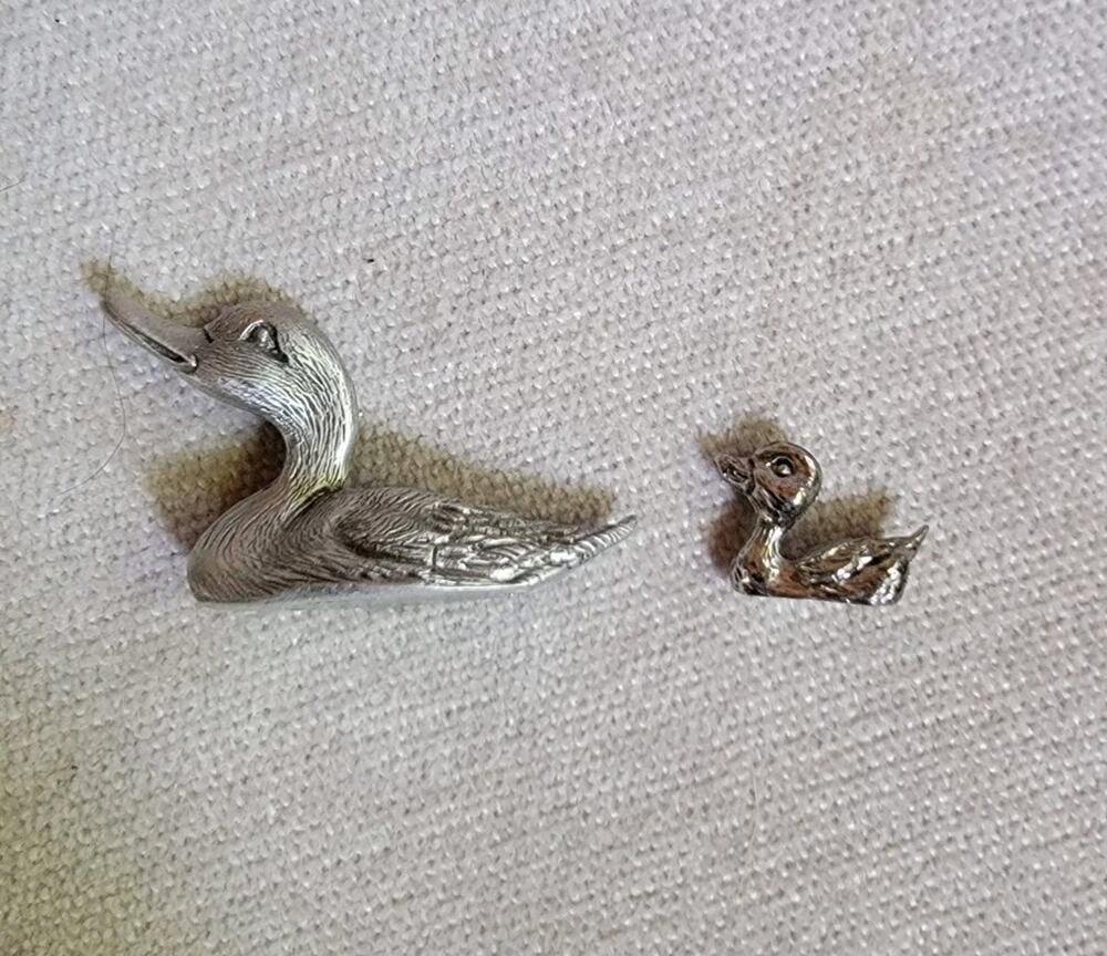 2 Vintage miniature pewter Mother Duck Duckling